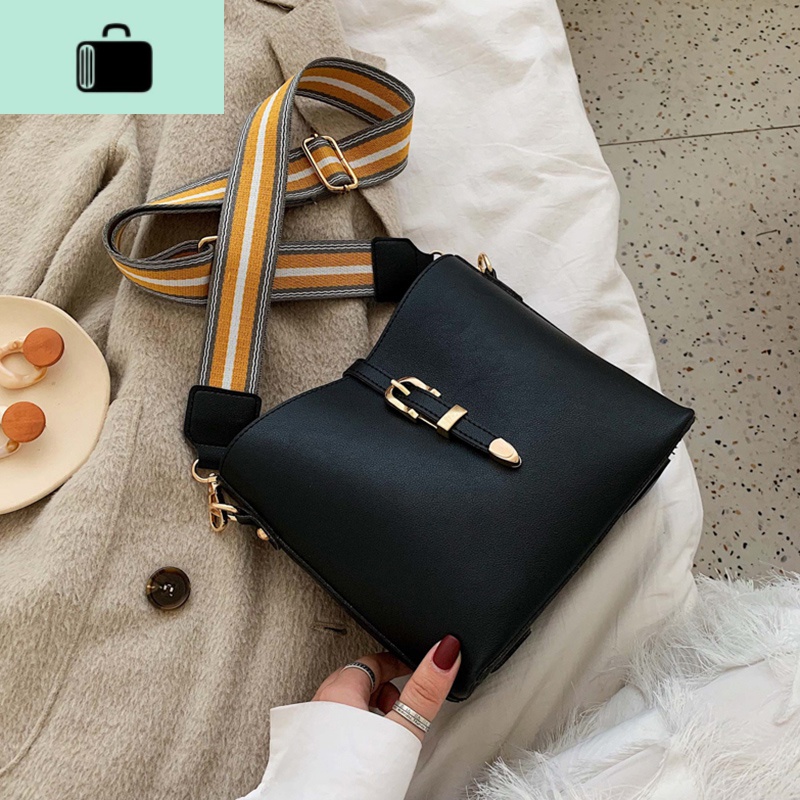 宽带斜挎包女百搭ins水桶包女2020流行包包质感斜挎包洋气单肩包NEWLAKE 黑色