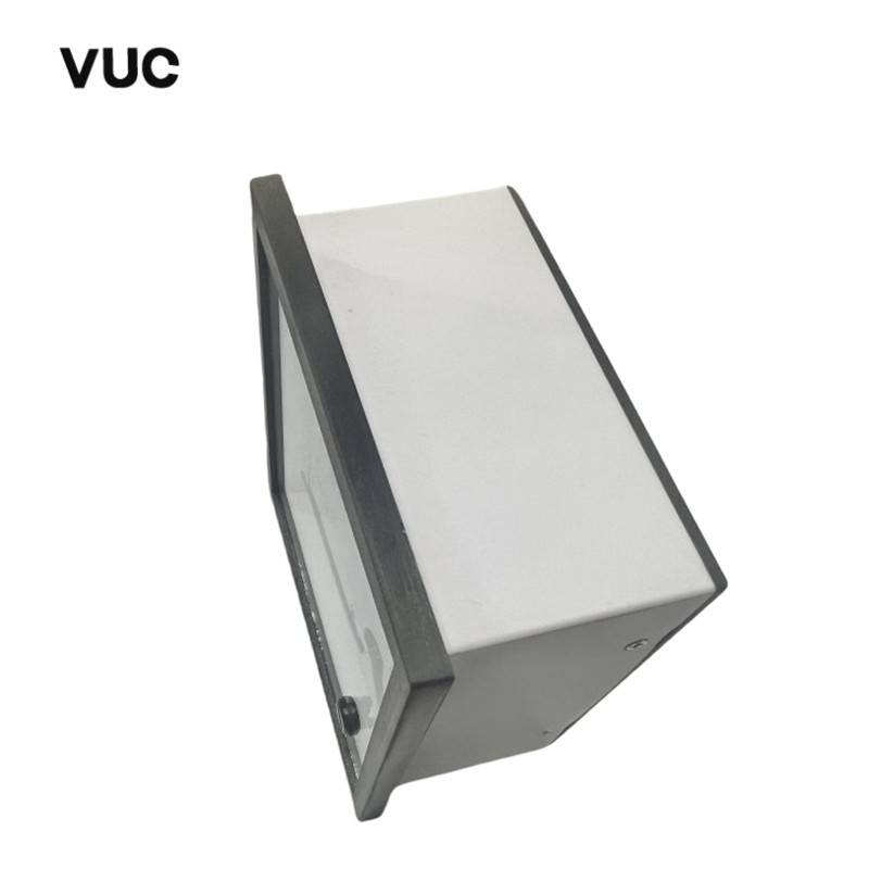 VUC 电压表 450V 块高清大图
