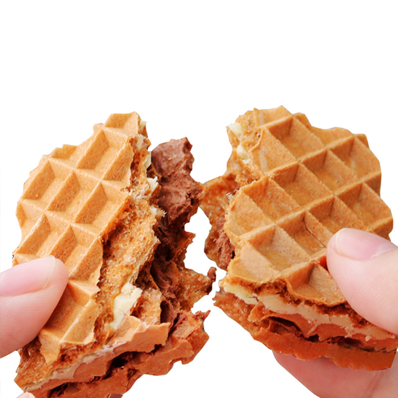 唛兆巧克力威化方块饼干168g盒办公休闲食品