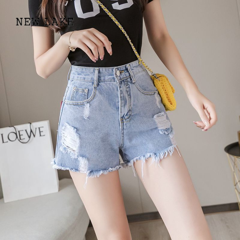 new lake网红破洞牛仔短裤女火夏季新款潮薄款浅色高腰显瘦宽松a字