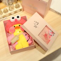 DZQ网红玻尿酸鸭毛绒玩具小黄鸭子公仔玩偶女孩生日礼物儿童娃娃闺蜜 白鸭+螃蟹发卡+棕小包+红白毛衣+眼镜