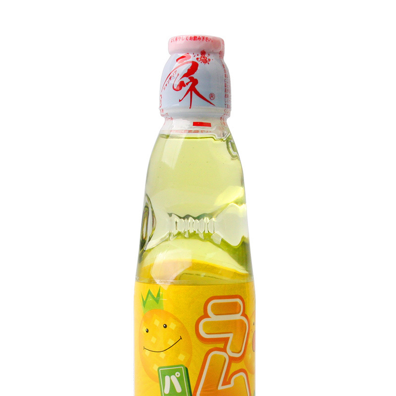 日本进口 哈达 波子汽菠萝香味碳酸饮料 200ml
