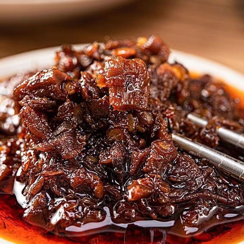 正宗牛肉酱香辣微辣香菇酱罐装拌面拌饭酱开胃辣椒酱
