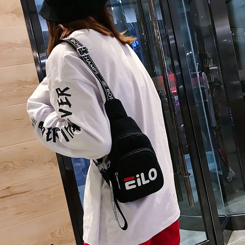 小包包女2020新款潮帆布女学生韩版胸包百搭女士单肩包休闲斜挎包