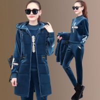 冬装三件套装2021新款加绒加厚百搭长款马甲高领卫衣运动服三件套