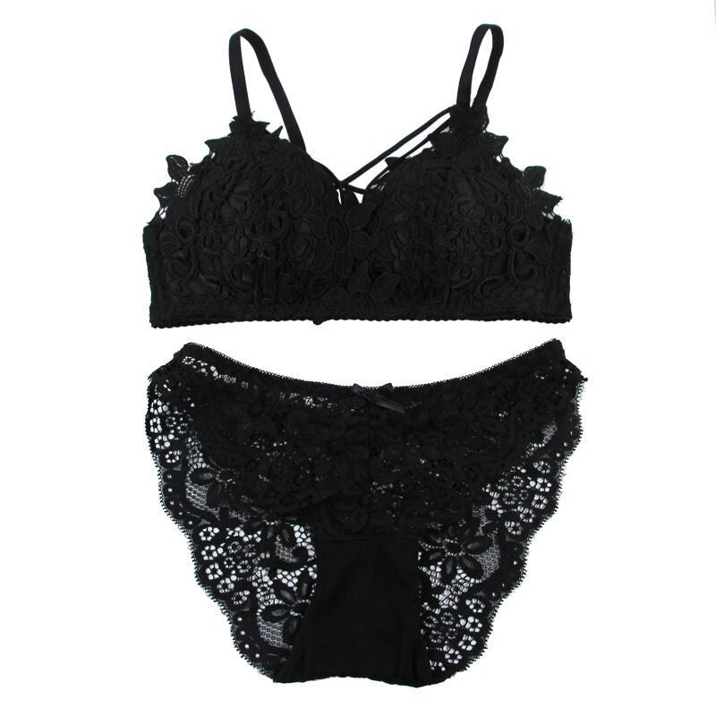 无钢圈文胸聚拢小胸性感日系少女薄款上托胸罩蕾丝薄模杯内衣套装黑色