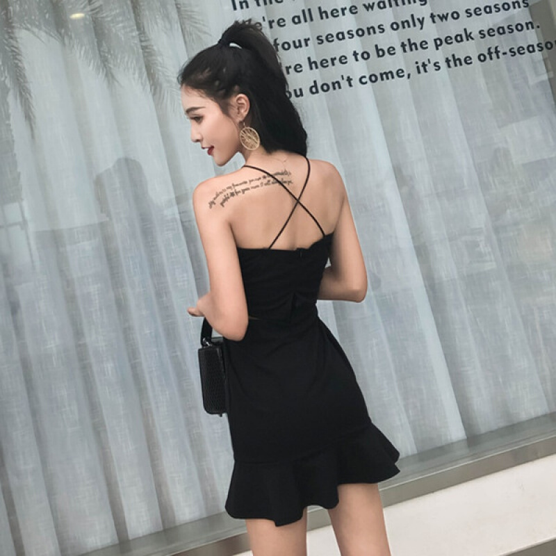 夜场女装性感2018夏装新款小心机裙子设计感带裙女夏显瘦连衣裙黑色