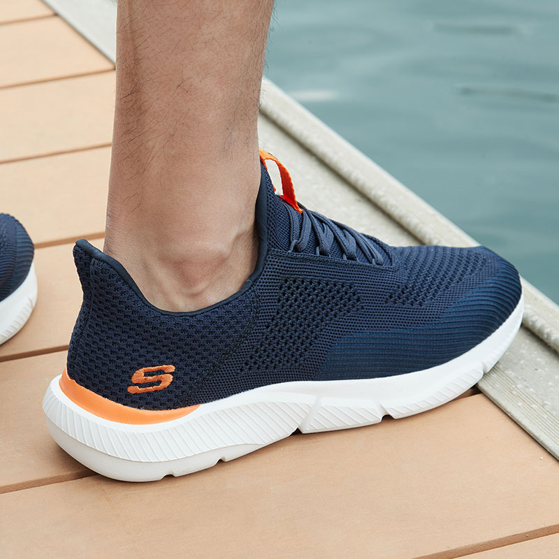 Skechers斯凯奇男士新款百搭透气耐磨缓震防滑运动休闲鞋210281-NVOR ZP高清大图