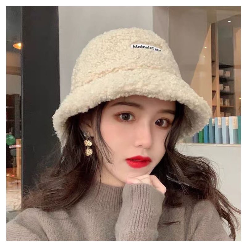 秋冬款女冬保暖字母羊羔毛渔夫帽冬韩版时尚女帽加厚毛绒盆帽潮