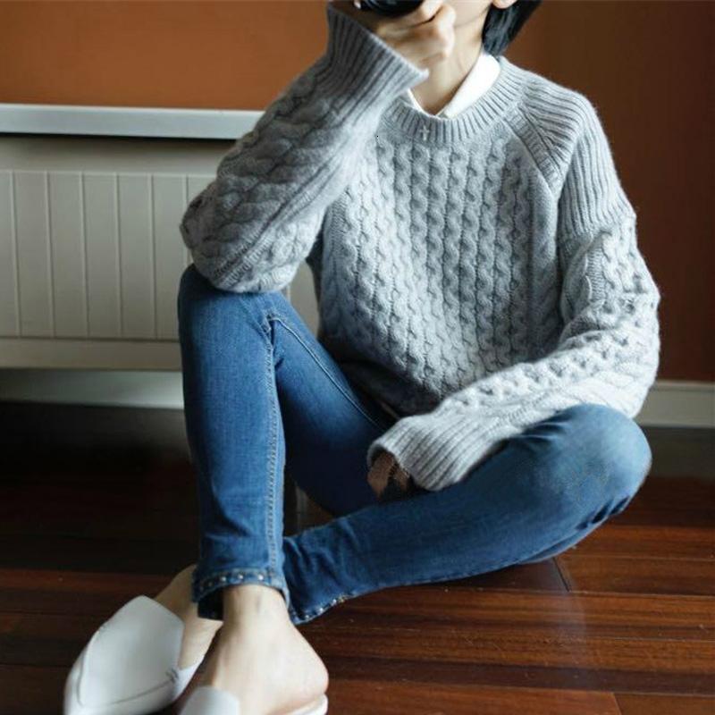 宽松大码2018秋冬装羊绒衫女加厚圆领全身纽花针织衫保暖毛衣
