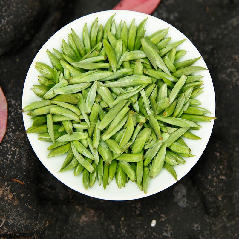 川红 2019春茶林湖雀舌芽头绿茶茶叶开园头采100g/盒