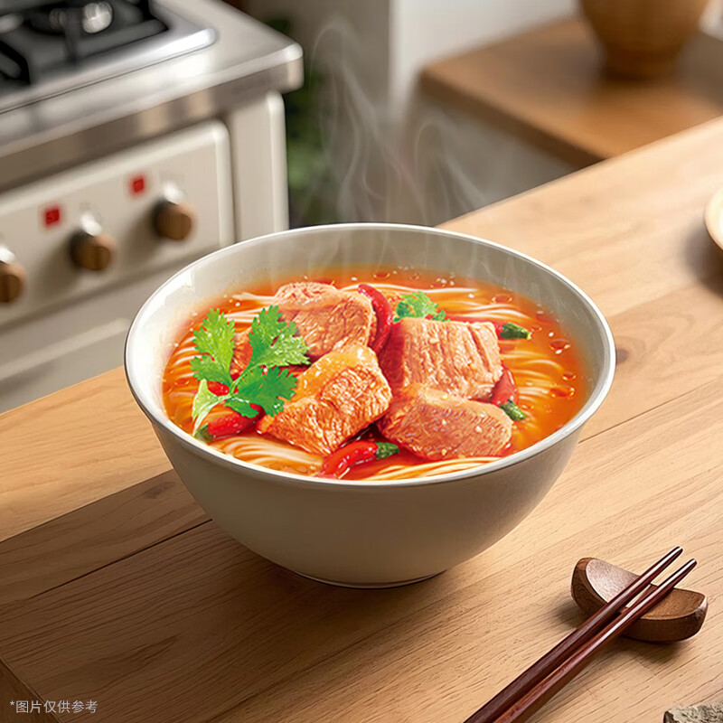 康师傅 方便面 经典香辣牛肉桶面111g*12 泡面整箱速食 方便食品高清大图