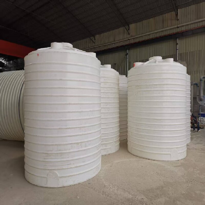 立式塑料水罐高清大图