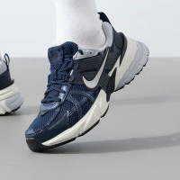 耐克（NIKE）男鞋新款运动休闲鞋V2K百搭潮流运动健身训练老爹鞋HJ4497-001 ZP HJ4497-400/深蓝色/白色 44