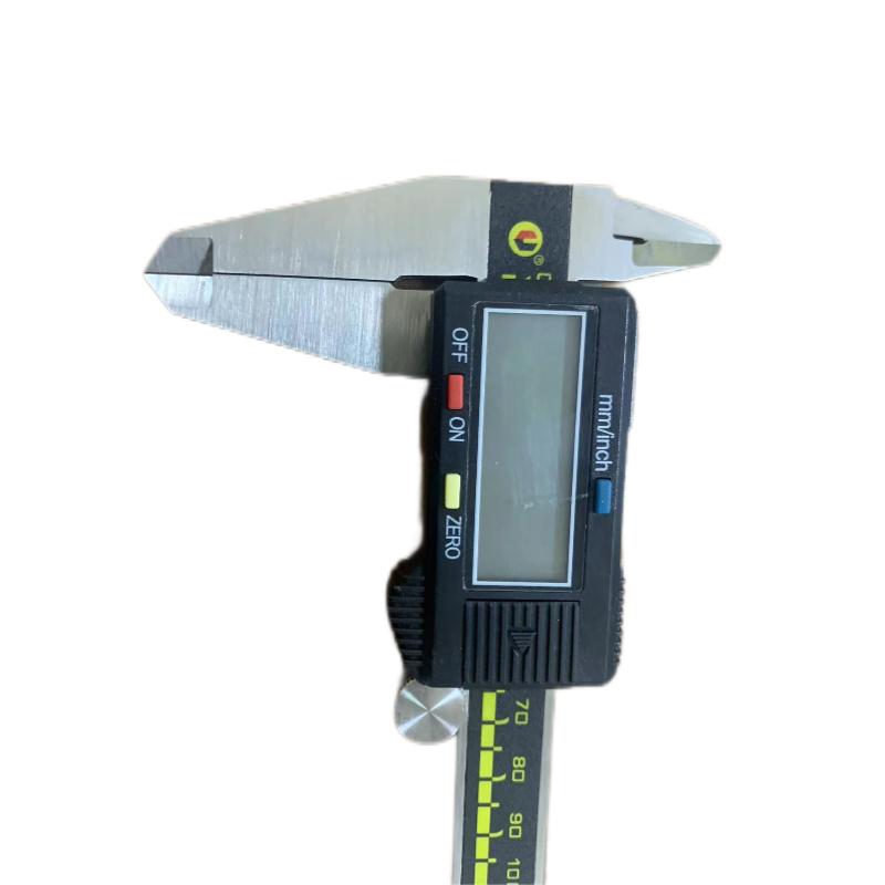 欧克 Ouke 不锈钢数显卡尺游标卡尺 150mm OK-1737高清大图