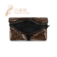 Louis Vuitton LV路易威登孔雀翎全球购新款lv男士时尚涂层帆布经典款老花拉链LV邮差包男M43895