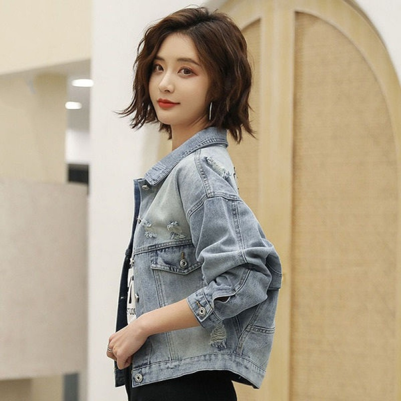 牛仔外套女春秋女士时尚翻领长袖常规款后背绣花休闲牛仔短外套女寻梦