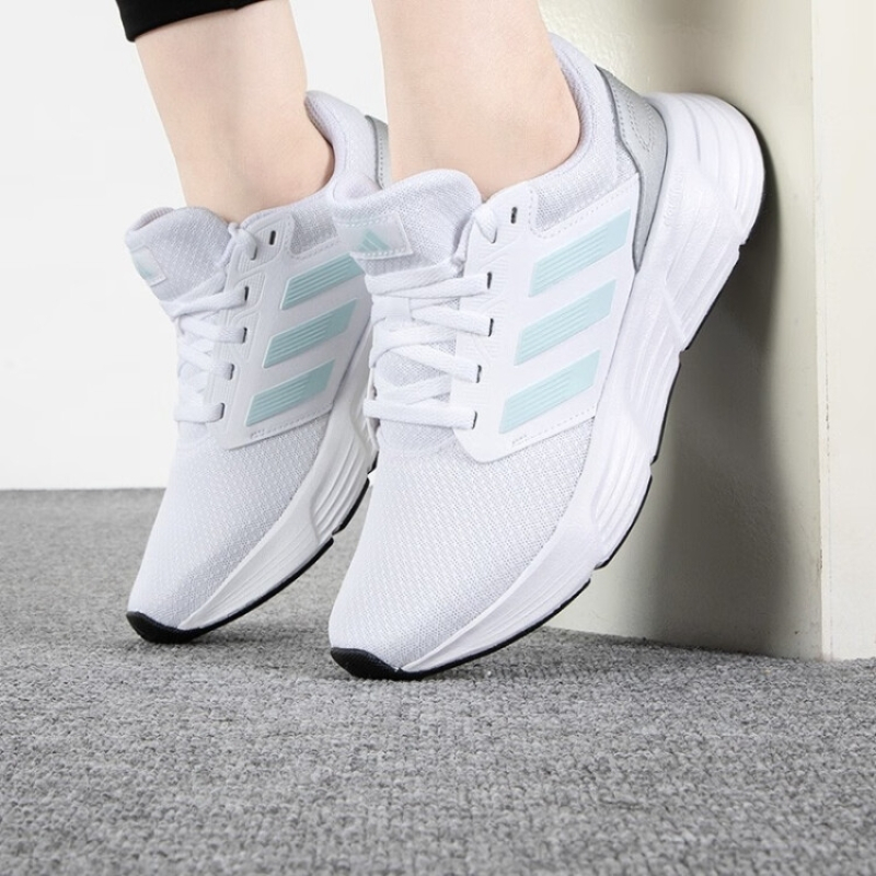 阿迪达斯(adidas)女鞋2023新款轻便透气网面运动跑步鞋HP66HP6636_71358
