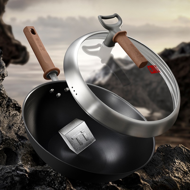 康巴赫钛香铁锅套装32cm高清大图