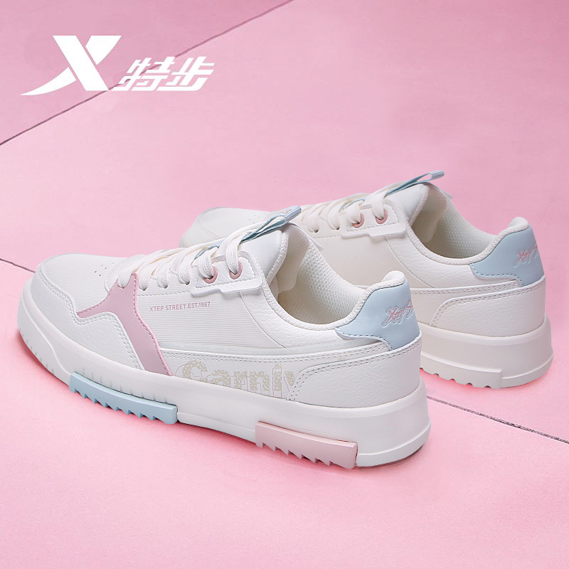 特步女鞋板鞋款2022春季新款正品百搭小白鞋休闲鞋子运动鞋女视频