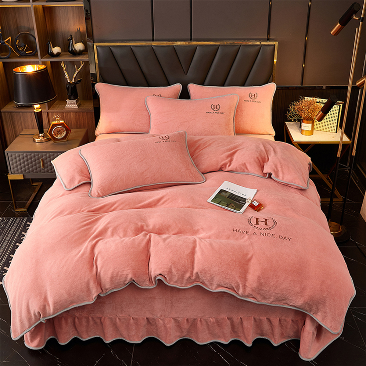 梦特娇秋冬轻奢风加厚牛奶绒床单四件套简约刺绣保暖珊瑚绒被套床上