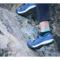 始祖鸟 ARC’TERYX Acrux SL GTX 加强版 男士休闲运动户外登山徒步鞋