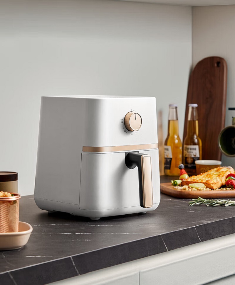 美的(Midea)空气炸锅家用4.2L大容量旋钮操作无油电炸锅家用智能定时温控薯条炸鸡空炸锅 KZE401X9