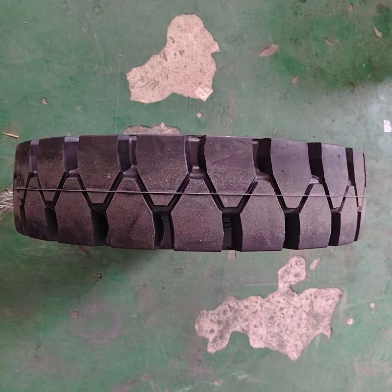 祝鑫 实心轮胎带轮毂 600-9 套高清大图