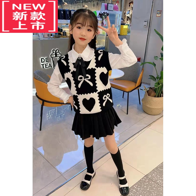 可莉允女童马甲针织背心春秋新款v领无袖套头红色毛衣宝宝马夹中大童潮