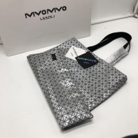 菱格三宅世家(MVO MVO LGSZSJ)菱格几何小格男女通用休闲单肩手提包硅胶购物袋