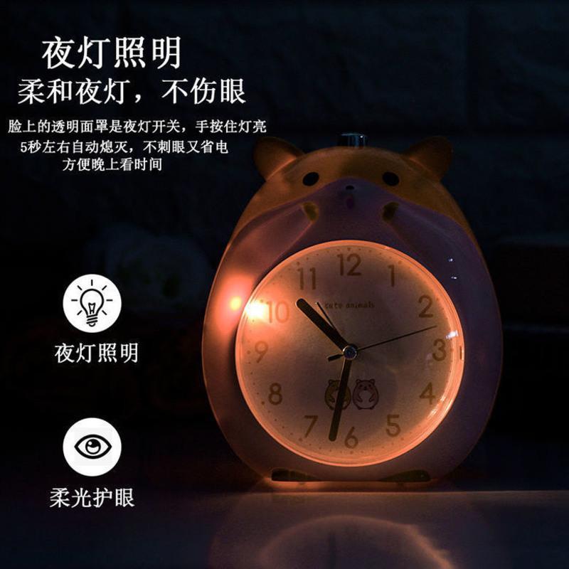 创意新款小仓鼠卡通语音闹钟儿童学生用静音夜光女生可爱电子闹钟 龙猫绿色[静音/夜灯/金属支架]