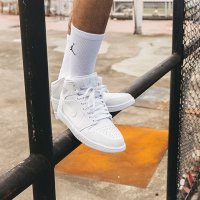 耐克AIR Jordan 1 MID 美国直邮正品 AJ1乔1男子新欢运动休闲中帮篮球鞋