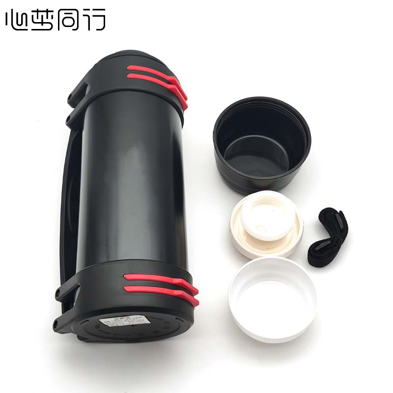 心梦同行旅行保温壶大容量304不锈钢保温杯背带便携热水壶户外水杯1600ml 1261/个高清大图