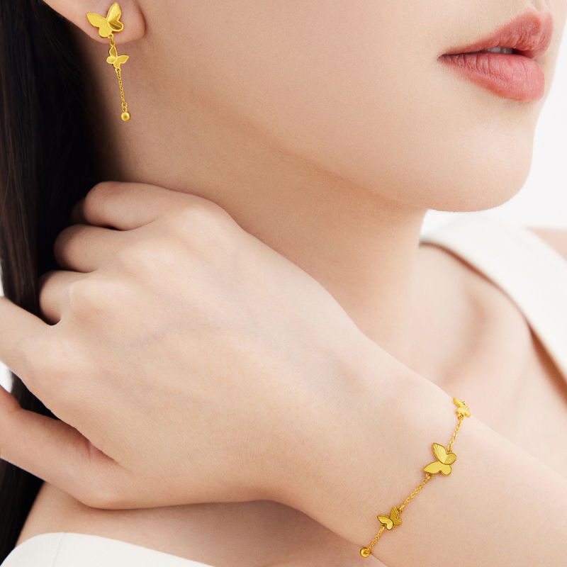 周大福蝴蝶手链足金黄金手链工费320计价eof1211