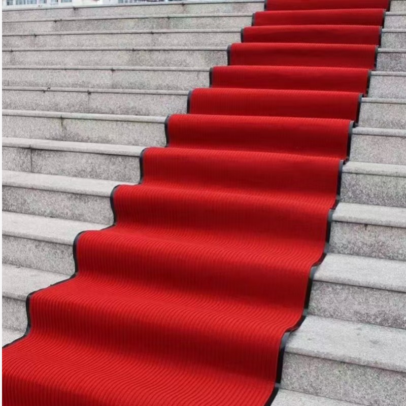 红色条纹地毯宽1.6米*长15米