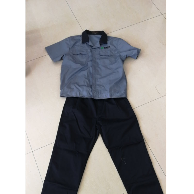 短袖薄款面料35%棉+65%涤纶（胸前刺绣Logo） 定制服装