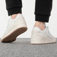 阿迪达斯(adidas)三叶草男女鞋新款潮流穿搭运动鞋休闲防滑耐磨时尚板鞋ID6858 ZP
