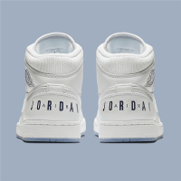 AIR Jordan 1 AJ1新款男鞋 纯白字母屁股中帮篮球鞋BQ6578-100