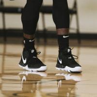 Nike耐克Kyrie5欧文5代黑白TACO男子实战篮球鞋