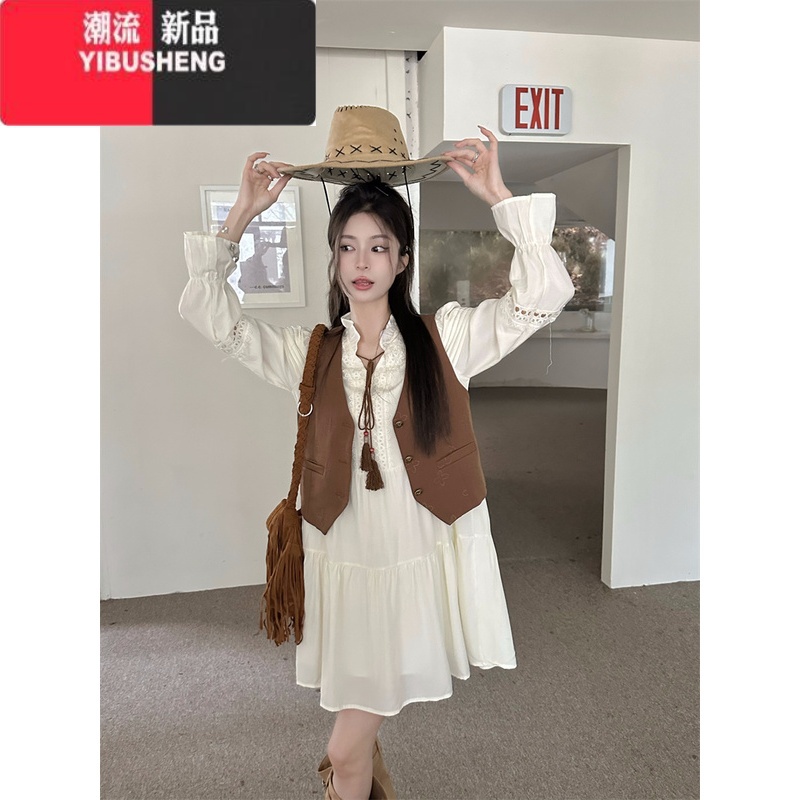 YIBUSHENG法式蕾丝镂空喇叭袖连衣裙女温柔风气质杏色收腰显瘦A字短裙