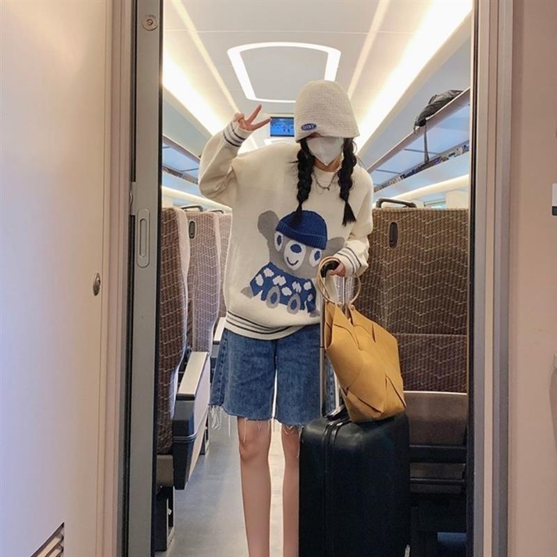 秋桐毛衫蓝色小熊毛衣女2021秋冬款软糯慵懒风针织上衣