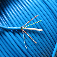 康普 COMMSCOPE 六类非屏蔽网线 1427071-6 305米(单位:箱)