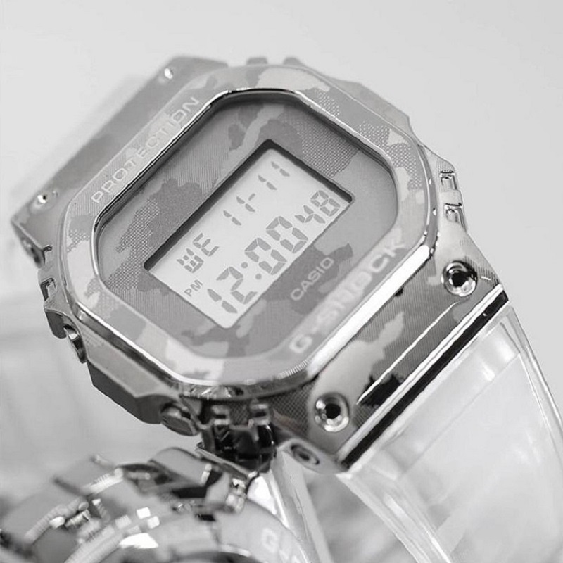 卡西欧手表gm5600scm1