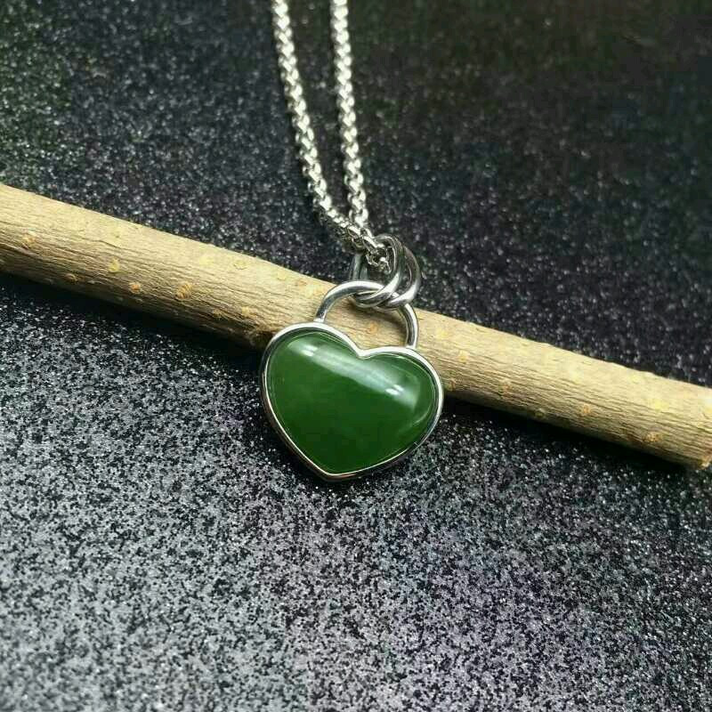 和田玉碧玉镶嵌心形坠圆形挂件女款玉石项链坠饰品送女朋友七夕情人节
