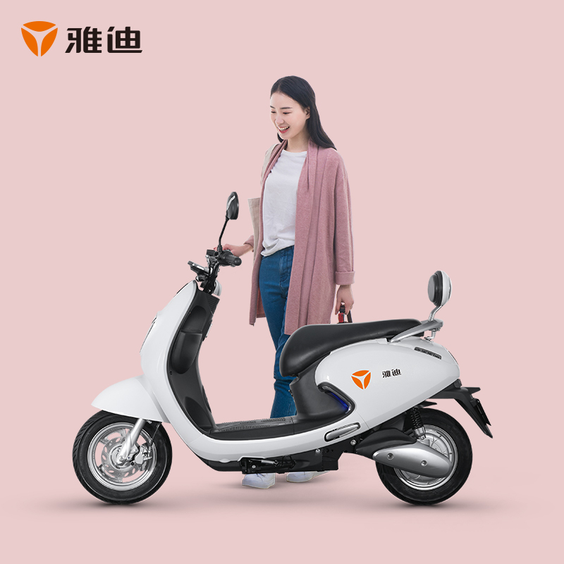 雅迪电动车新款m2 时尚小龟王 成人代步车 双人男女电动车