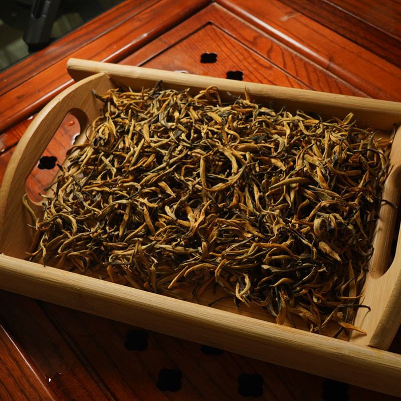 居雾茶社云南大金芽滇红茶正宗古树红茶罐装大分量200g送人