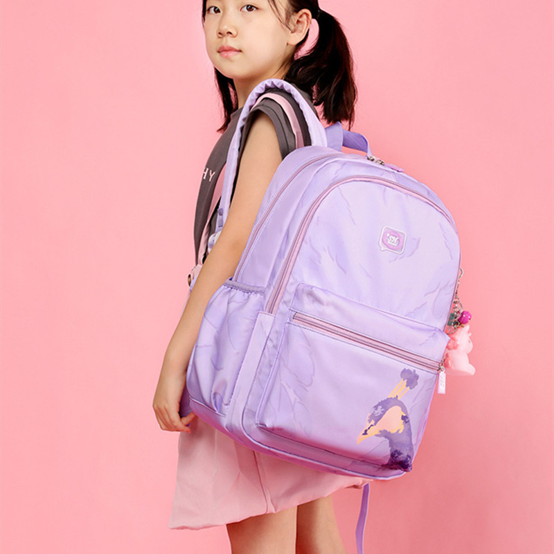 迪嘉乐新款书包小学生女生一三四六年级小鹿动物轻便儿童护脊减负双肩包