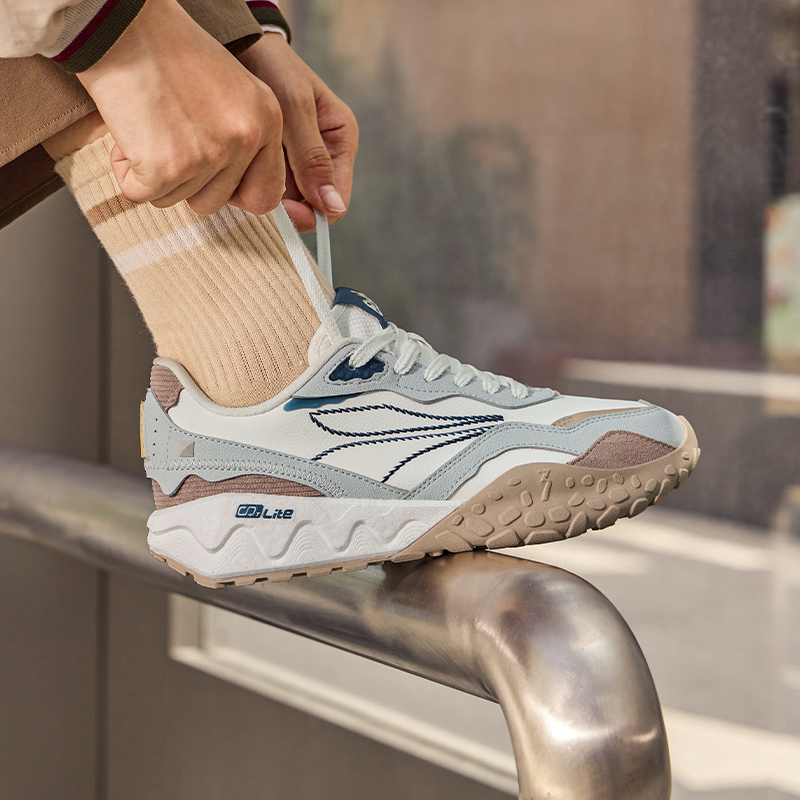 酥饼2.0丨361°女鞋运动鞋革面防泼水颗粒大底男休闲鞋高清大图