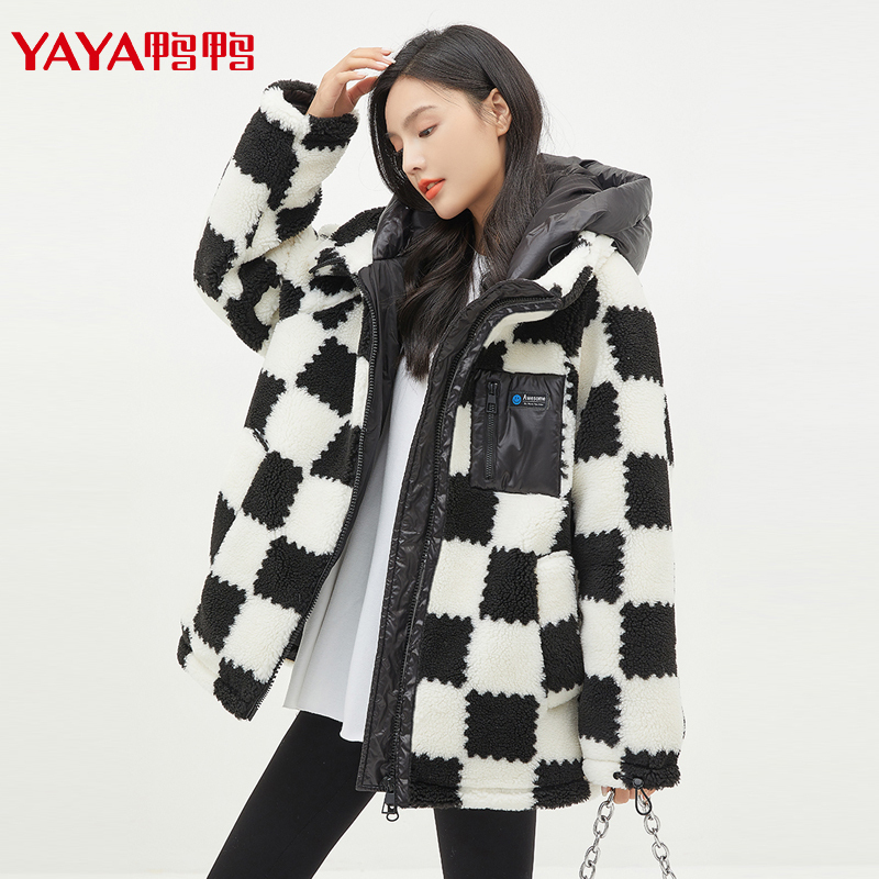 赵露思同款鸭鸭时尚羽绒服女中长款仿羊羔毛保暖格子保暖外套