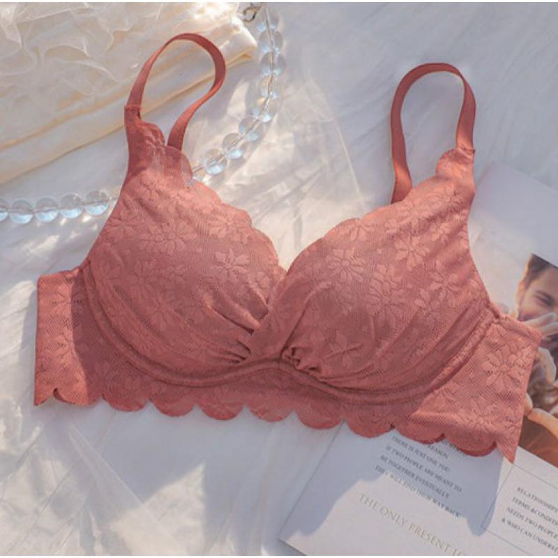 内衣内裤一套女小胸聚拢显大上托防下垂收副乳性感无钢圈文胸内裤卡